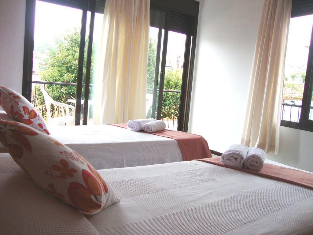 Hostal La Marina Platja d'Aro Rum bild